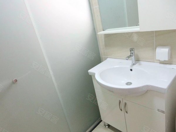 「0中介」快速入住中建康城，金融港周邊一居室優(yōu)選